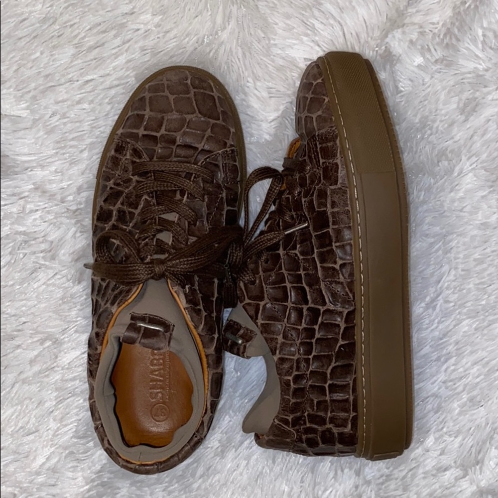 Brand New Alligator Sneaker